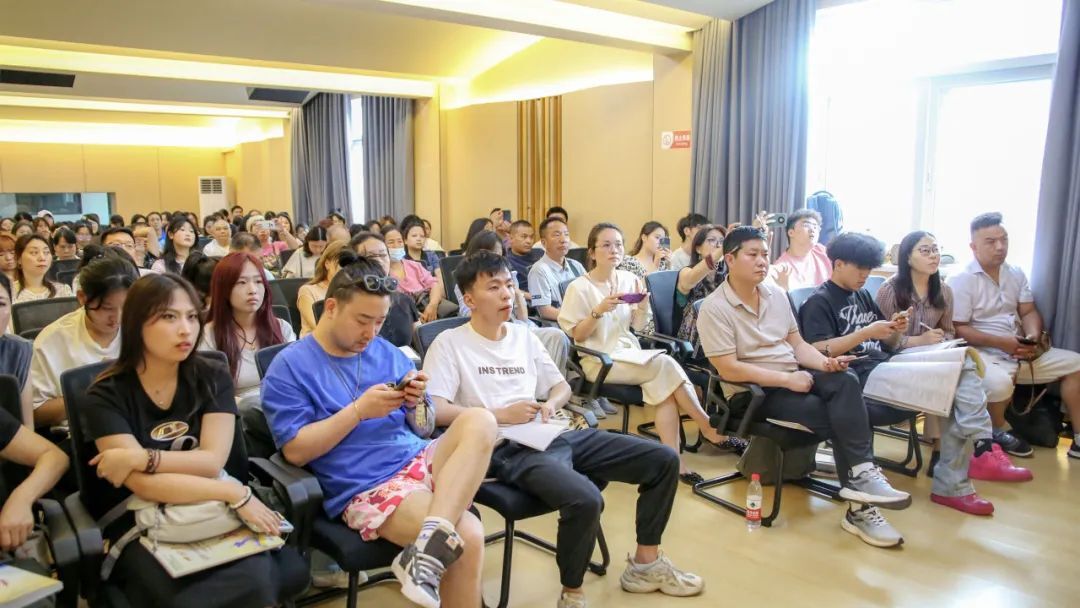 篮球新手基础训练方法_2